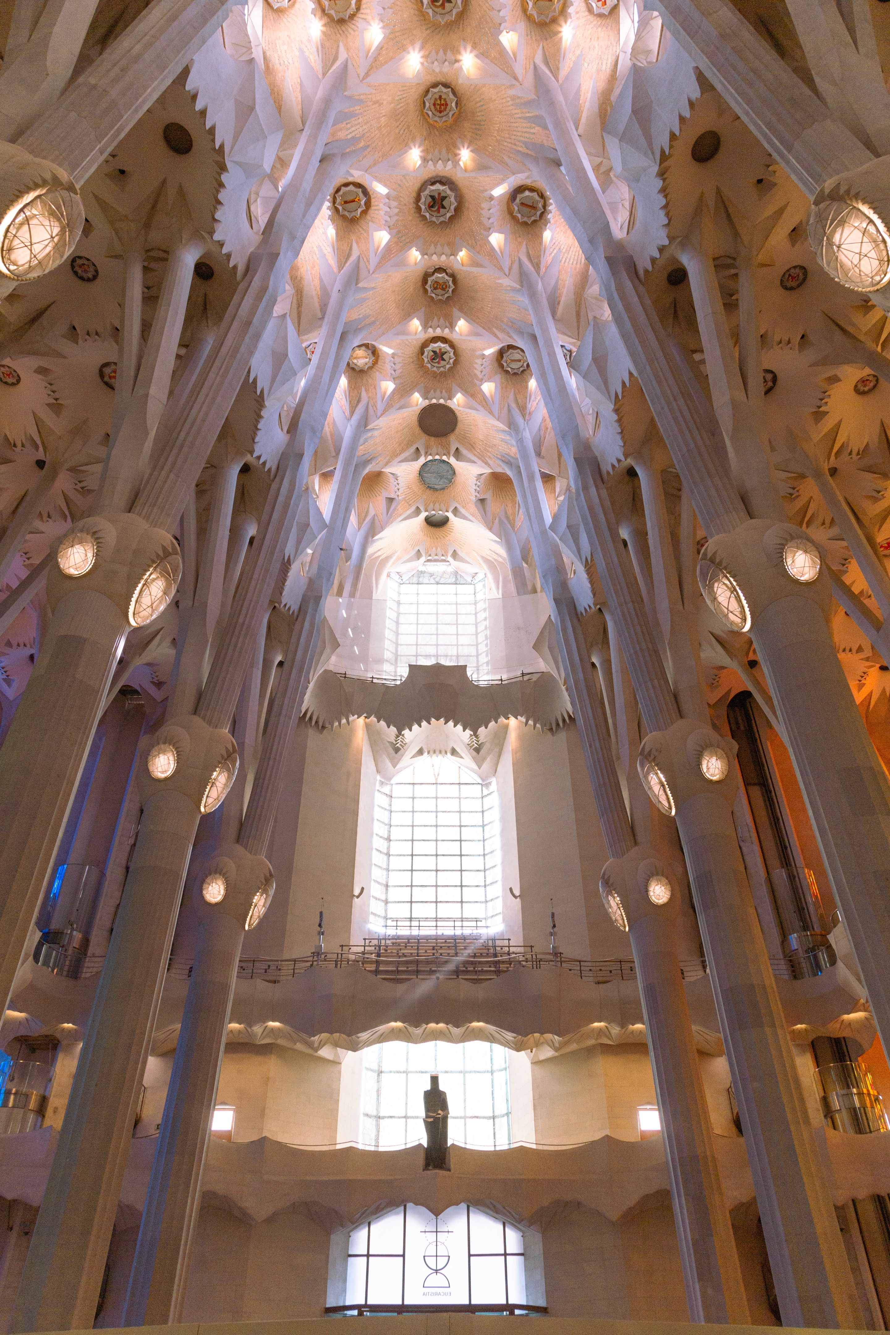 Showing the interior roof and huge columns rising up to meet it. La Sagrada Familia.